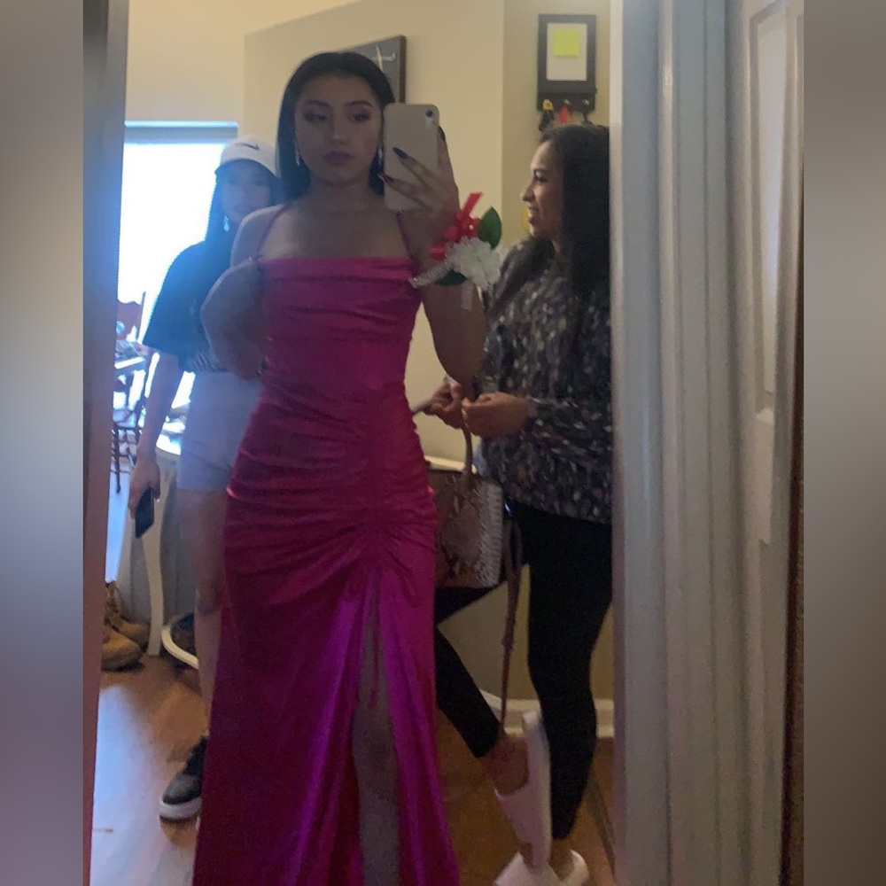 Windsor bright pink dress. has a leg slit, GORGEOUS back.